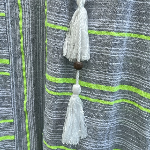 Vince Camuto striped sleeveless top - Picture 10 of 14